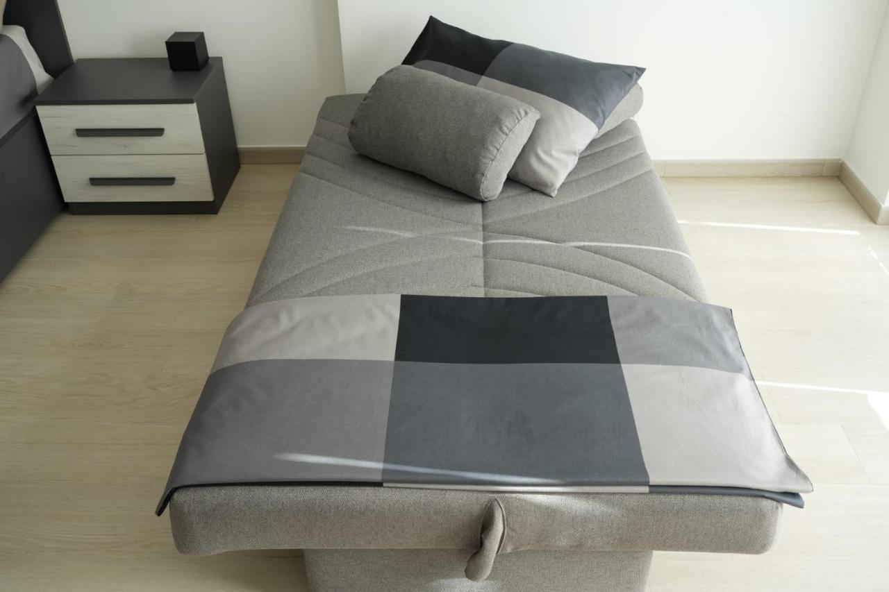 בארי Homega - City Center New Apartment מראה חיצוני תמונה