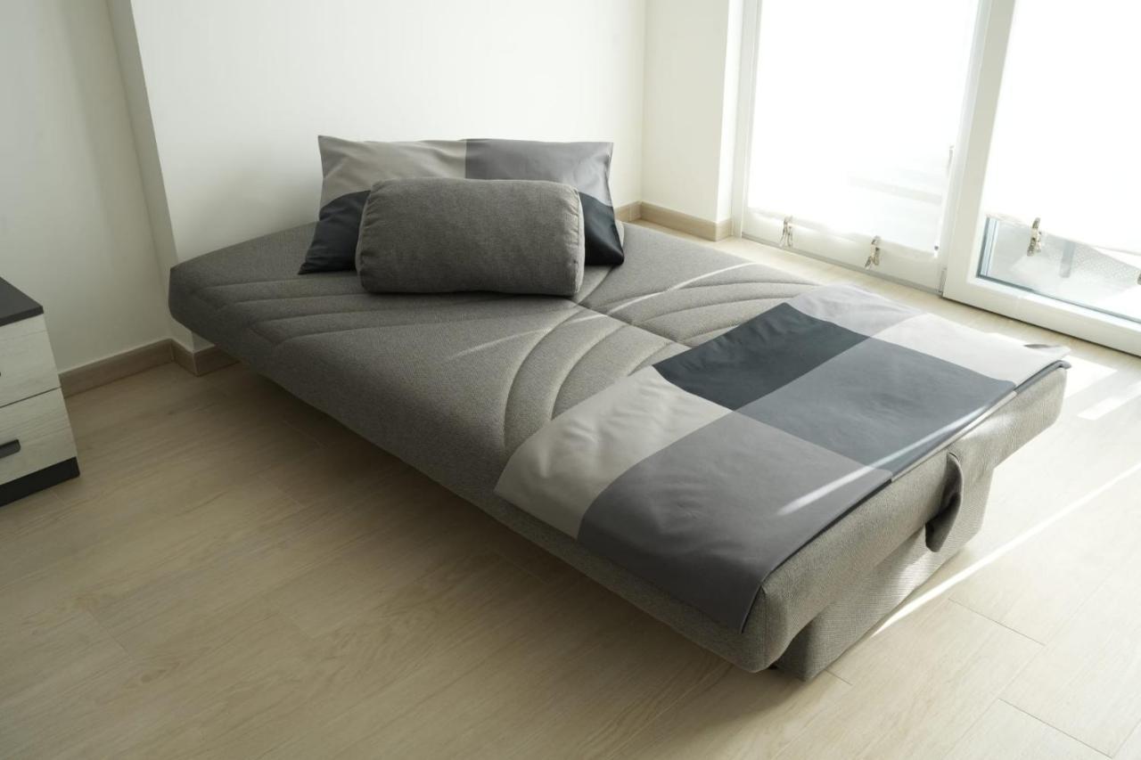 בארי Homega - City Center New Apartment מראה חיצוני תמונה